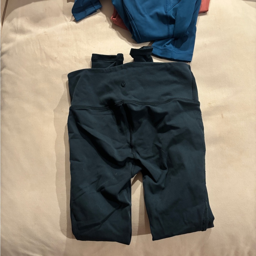 Women’s green lululemon leggings